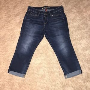 Arizona Dark Wash Capris size 11